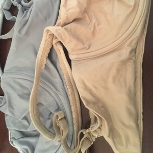 Victoria’s Secret 34DD bras